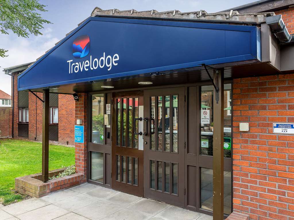 Travelodge Birmingham Сътън Колдфийлд Екстериор снимка